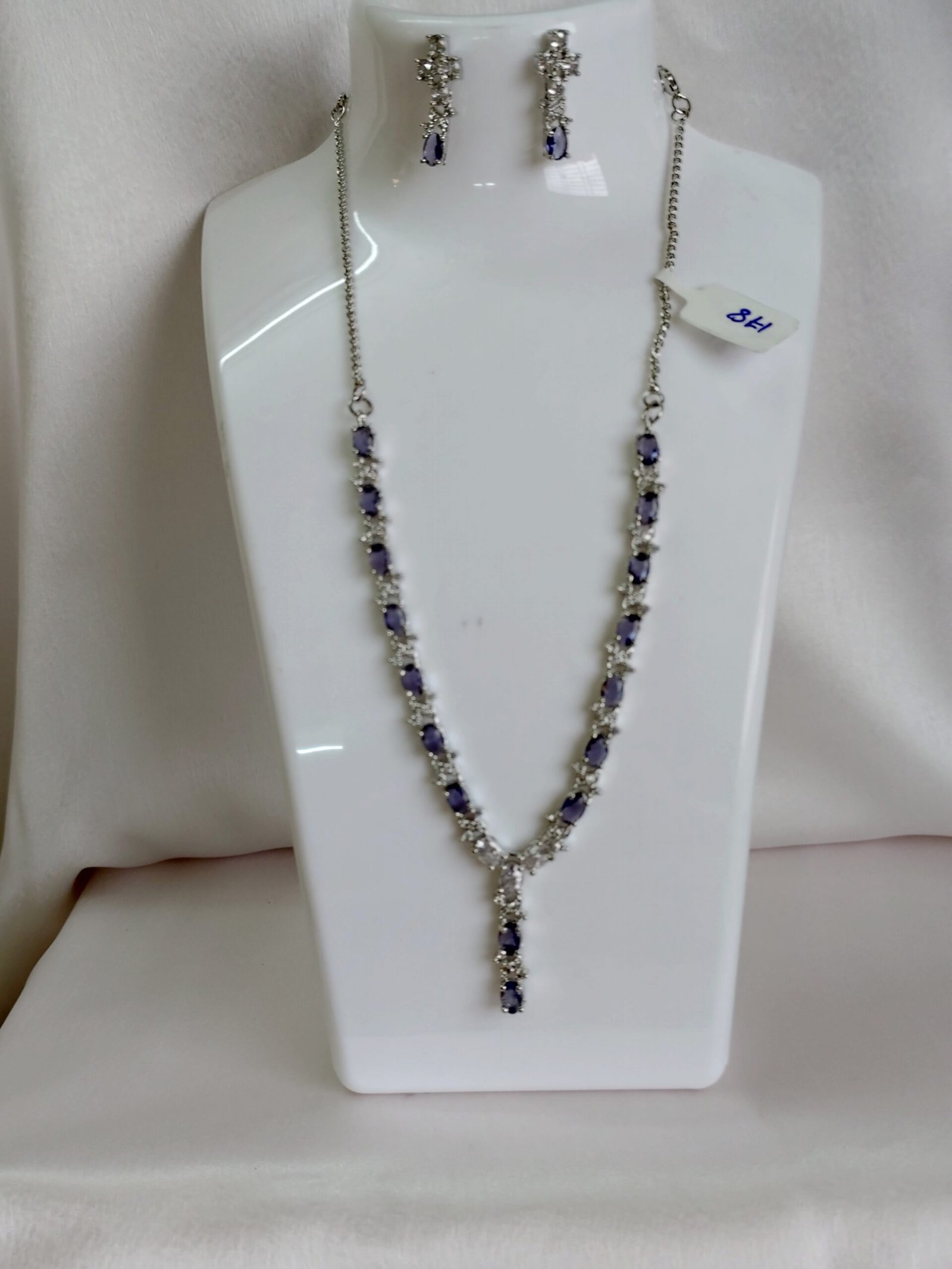 Necklace-Fashion Week