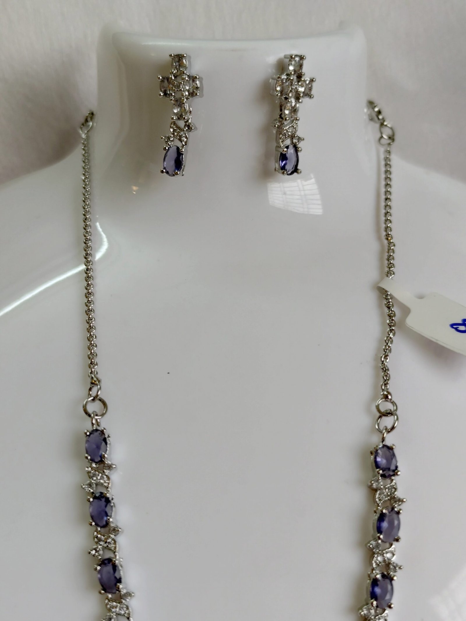 Necklace-Fashion Week - Image 2