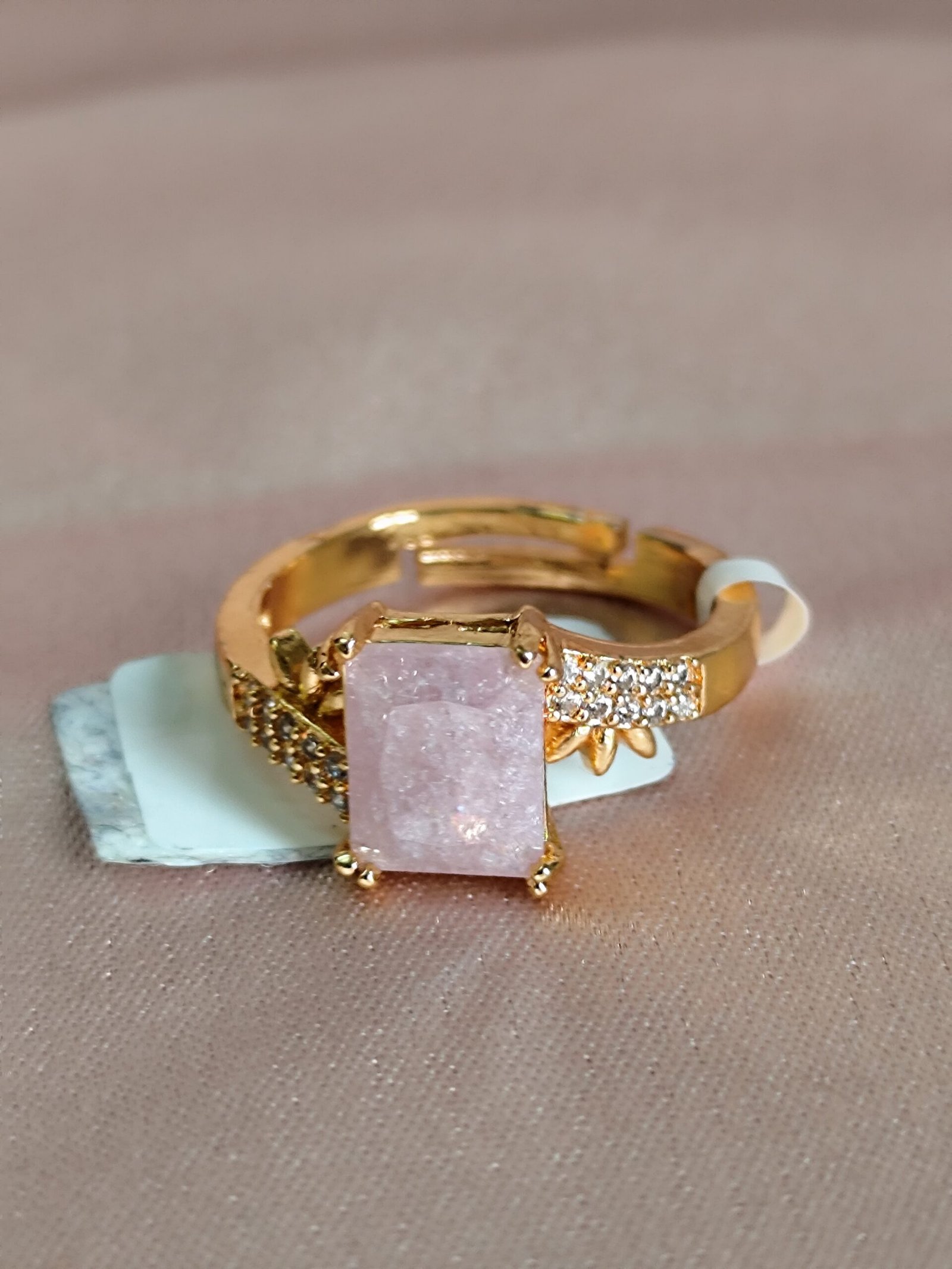 Ring-Hilton - Image 3