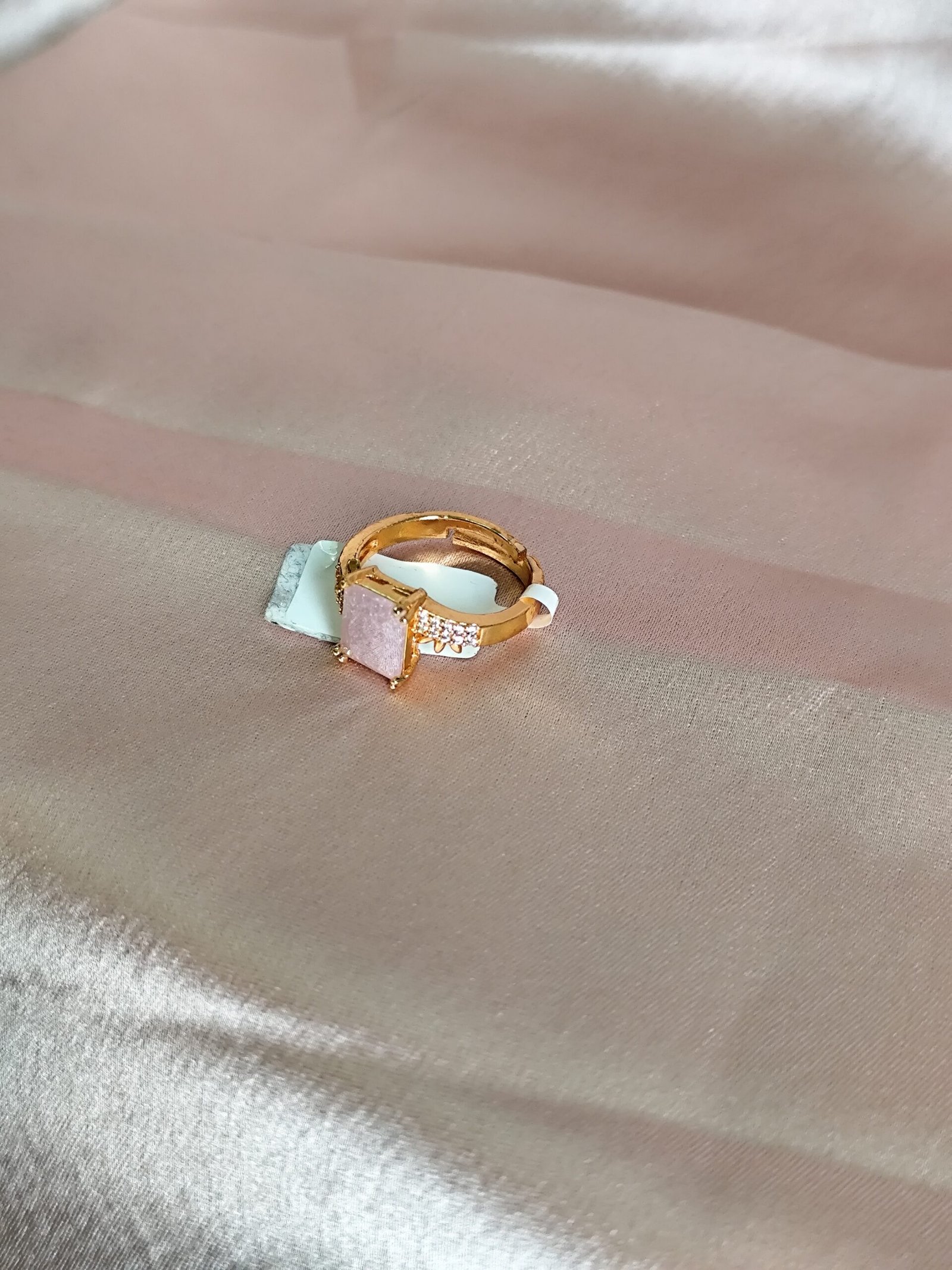 Ring-Hilton - Image 4