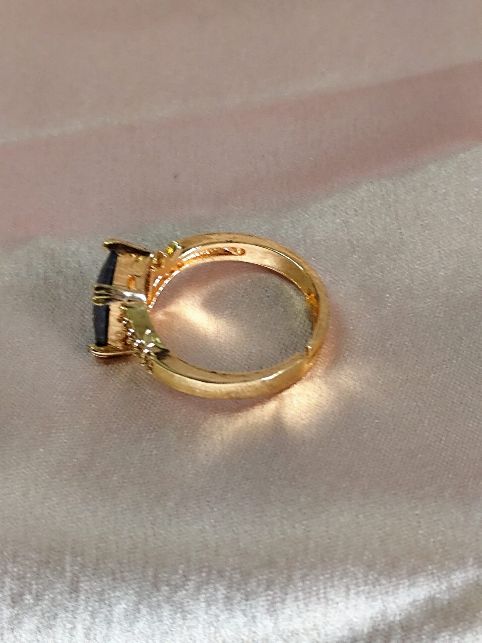 Ring-Kardashian - Image 3